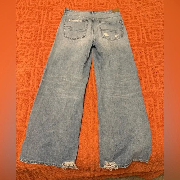 American Eagle Outfitters Light Blue Distressed Flare Jeans - Picture 2 of 5